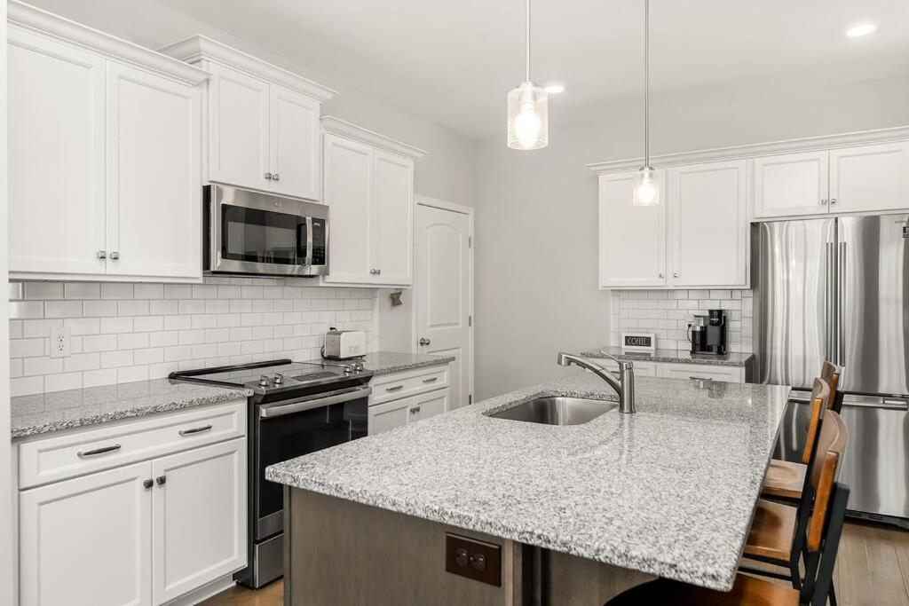 Beautiful Home With Lake And Marina Access, Firepit, Golf Cart Included Estill Springs Esterno foto