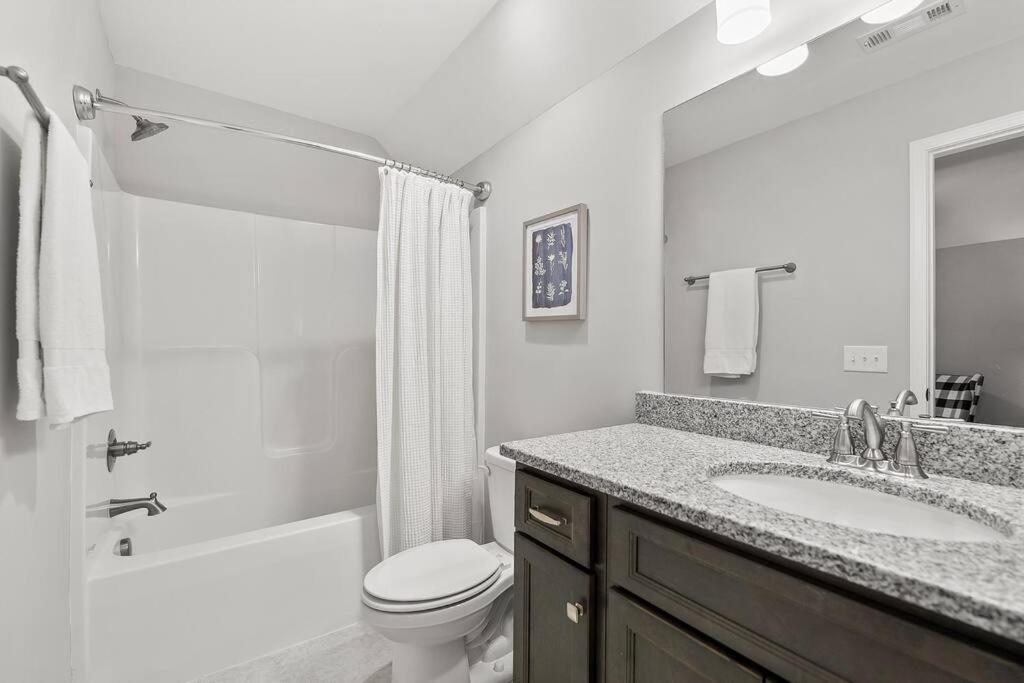 Beautiful Home With Lake And Marina Access, Firepit, Golf Cart Included Estill Springs Esterno foto